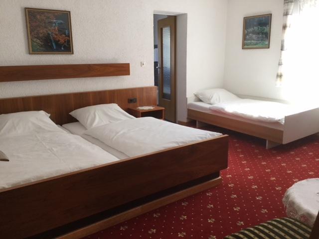 Hotel Cafe Post Ruedesheim am Rhein Exterior photo
